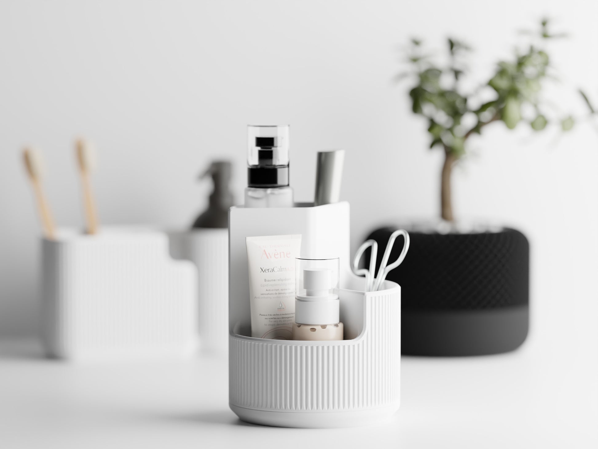 The Small Elegant Oval Organizer for Bathrooms
