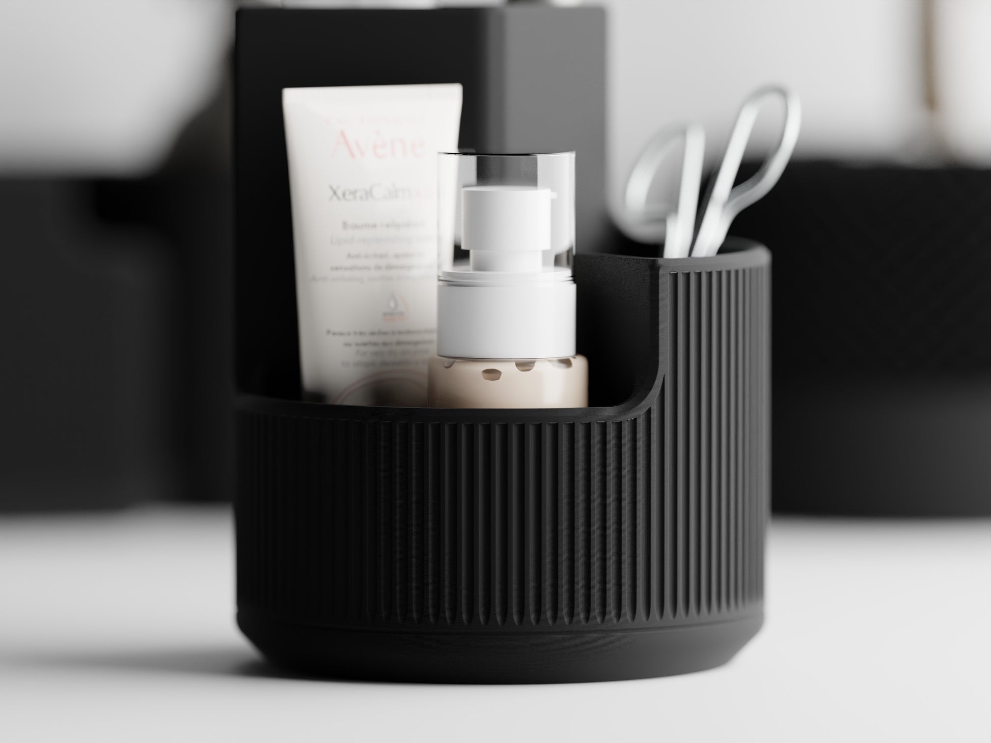 The Small Elegant Oval Organizer for Bathrooms