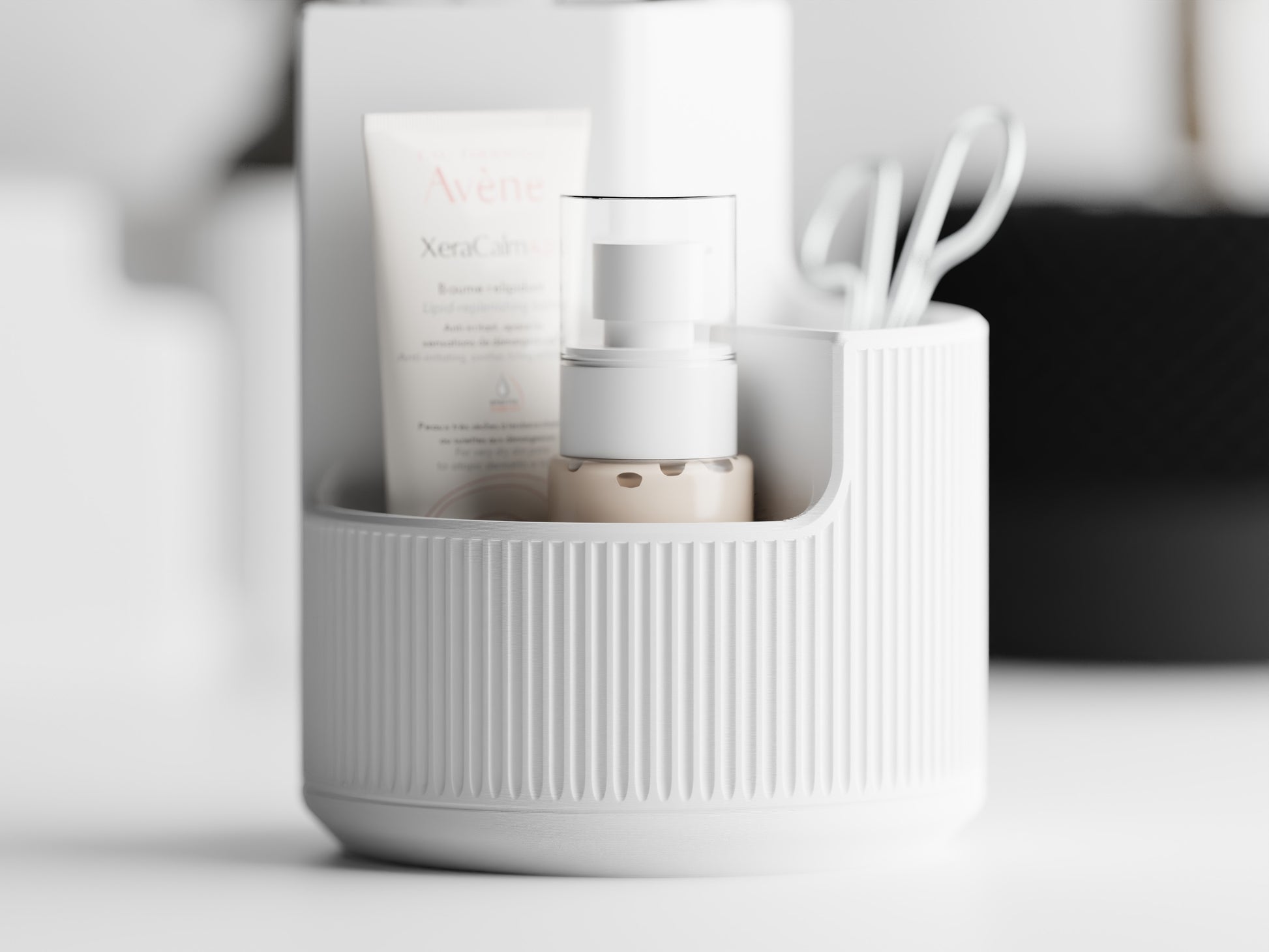 The Small Elegant Oval Organizer for Bathrooms